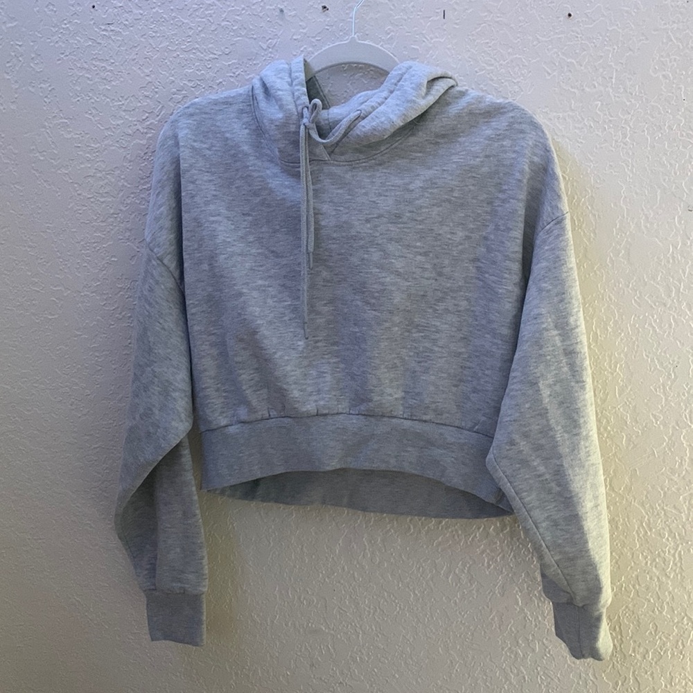 grey cropped hoodie